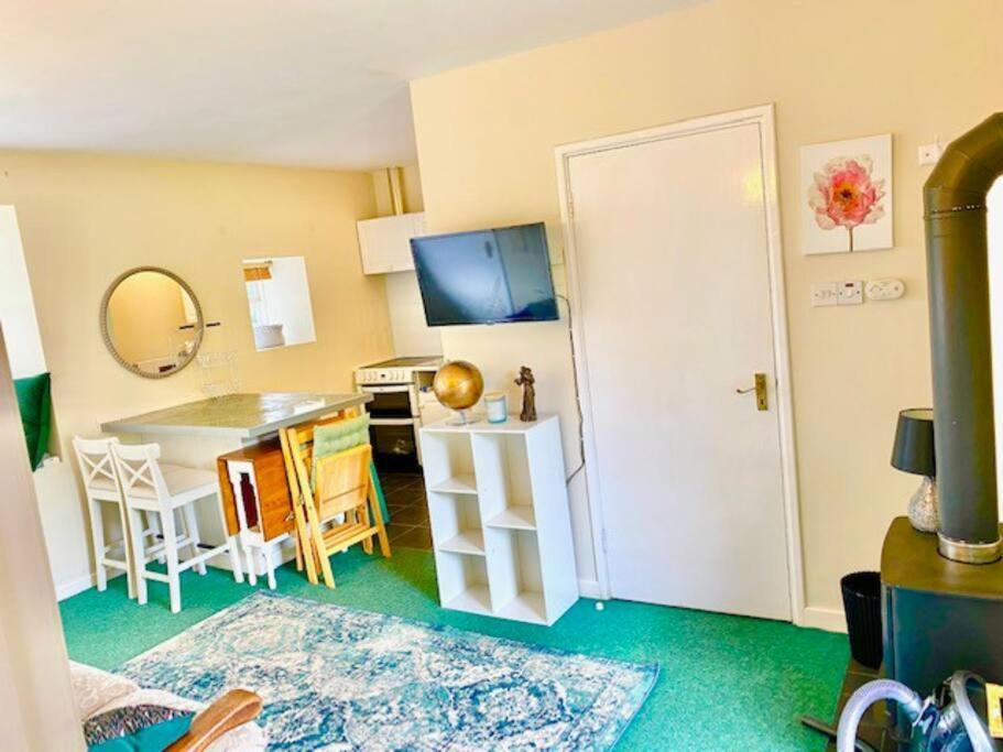 Cosy 2 Bed Cottage Next To Fota Wildlife Park コーク エクステリア 写真